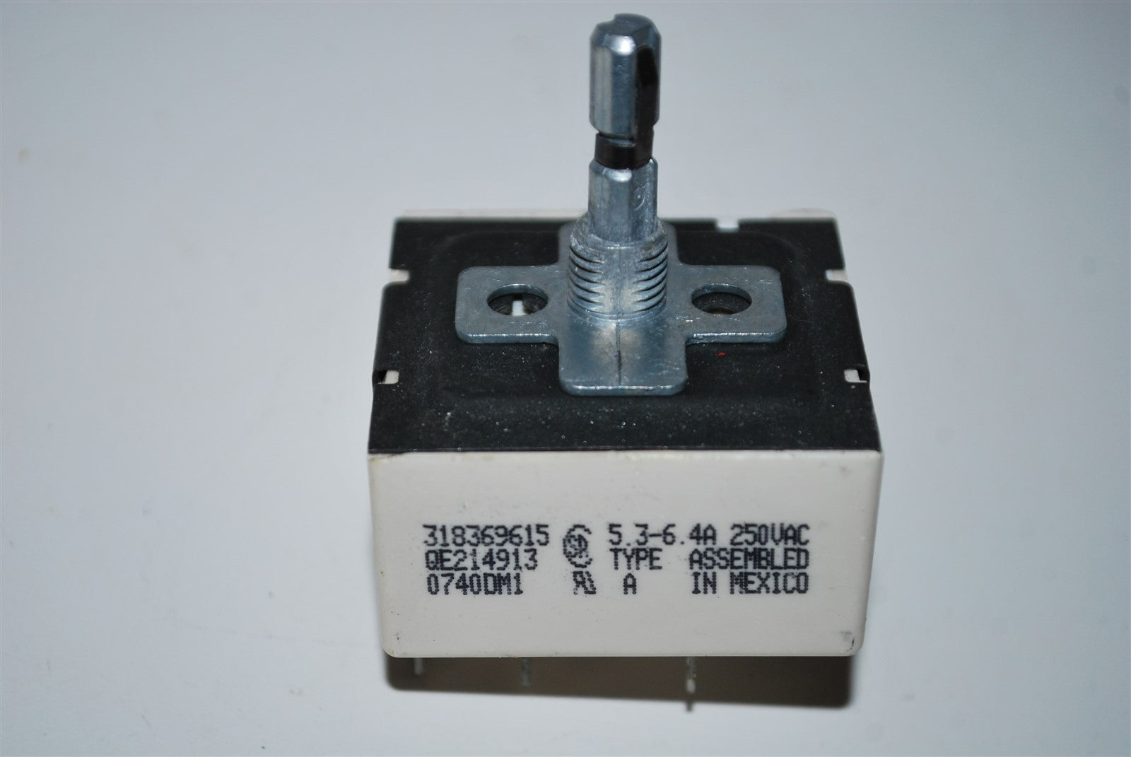 318369615 903136-9010 AP4368997