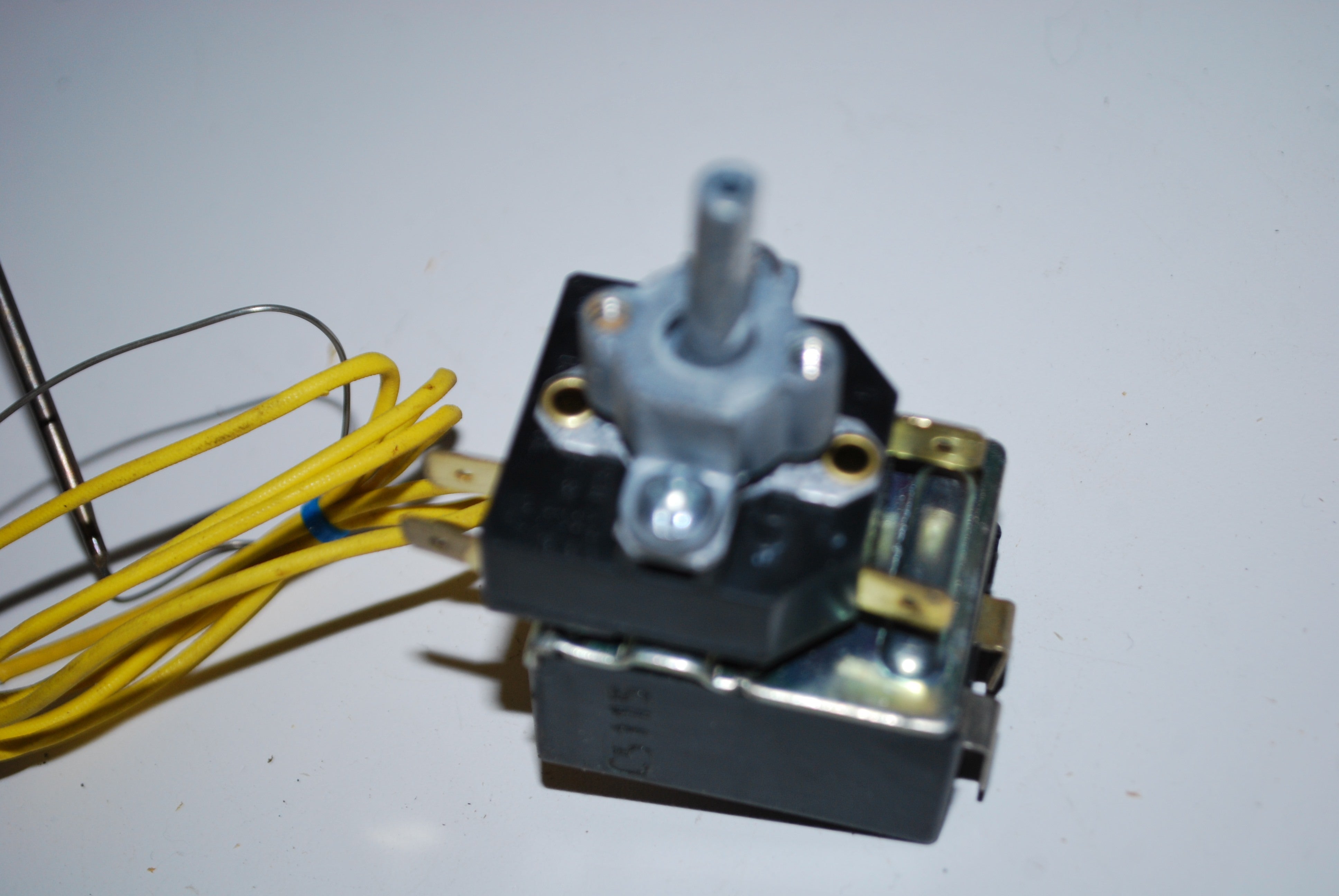 GE Range Oven Thermostat 223C4029P006