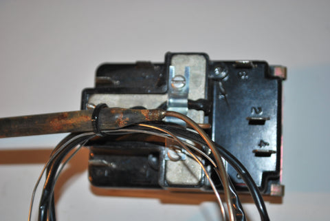 Whirlpool RobertShaw Range Oven Thermostat 291268 or BTP-311-37