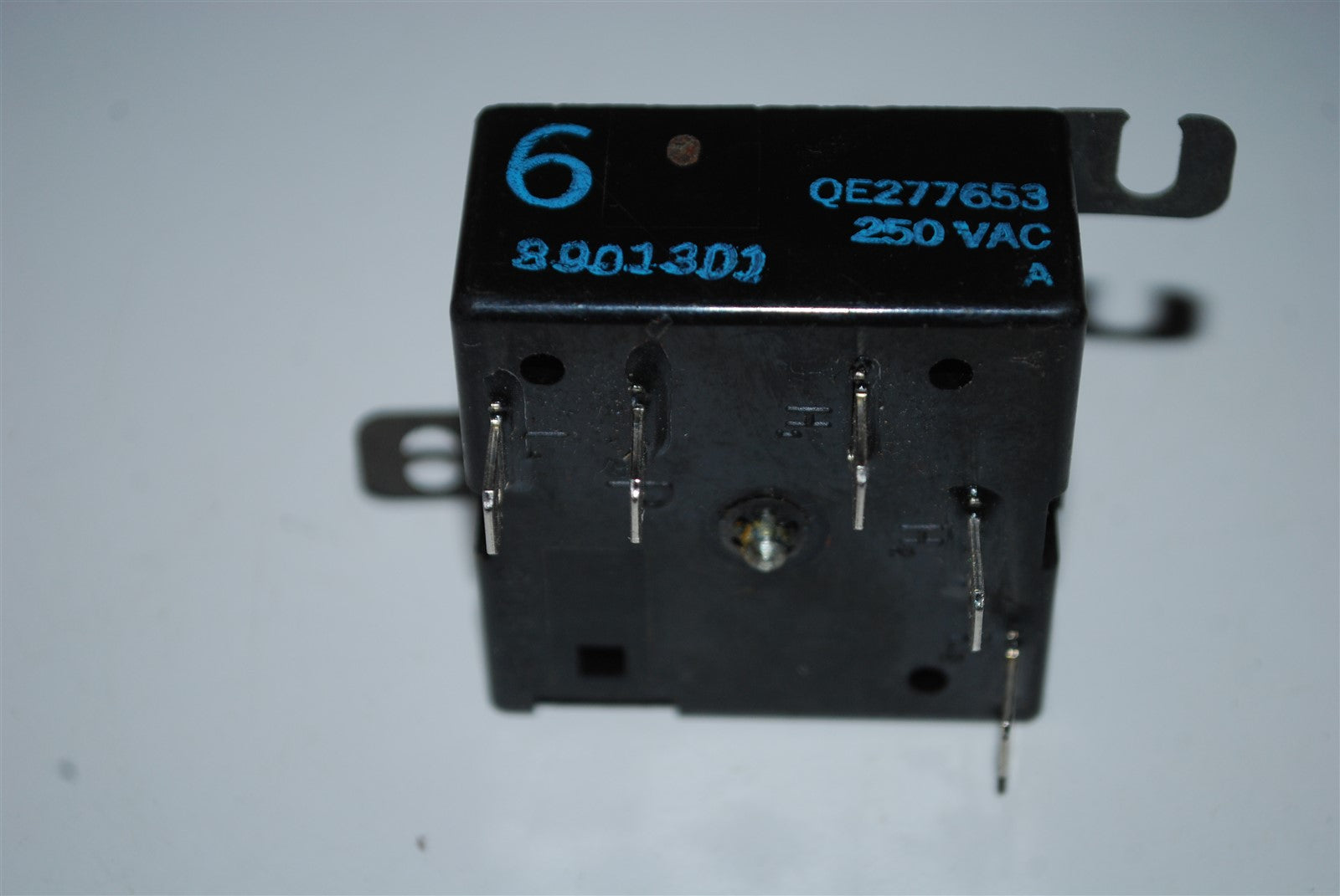 Range Oven Burner Switch 8901301 or QE277653