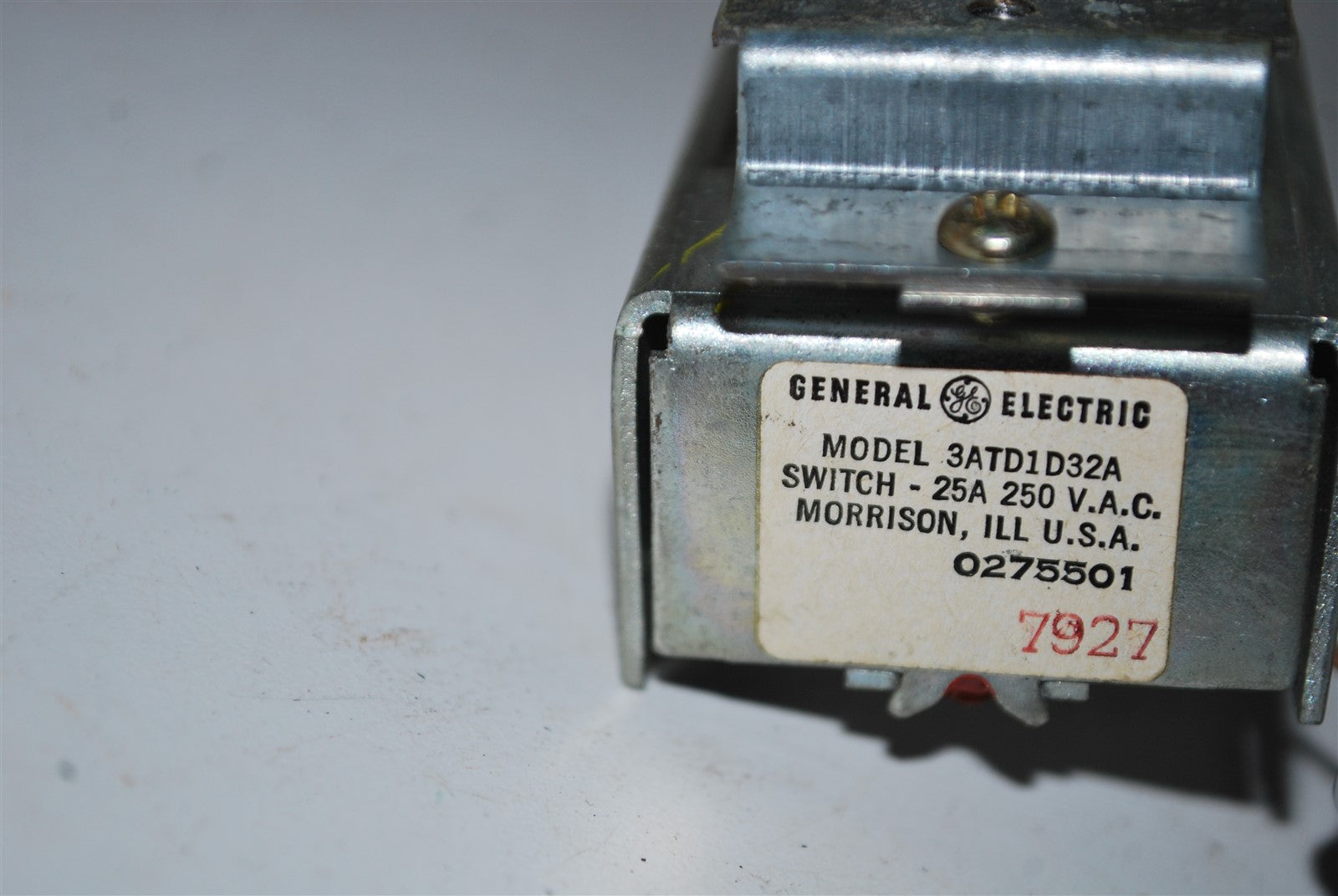 GE Range Oven Thermostat 0275501 or Q275501  Mod 3ATD1D32A