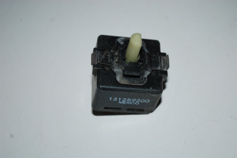 FRIGIDAIRE GIBSON KENMORE Dryer Temperature Switch 131259200 AP2106409