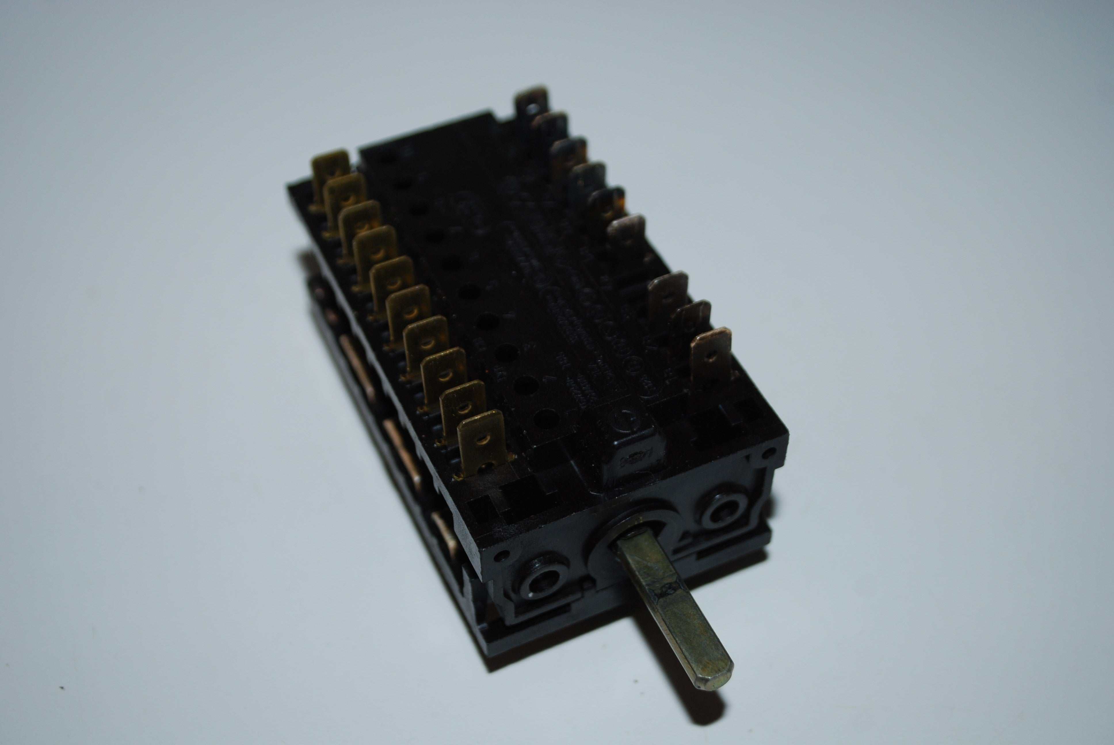Program Selection Switch BOSCH Double Oven Upper Oven Convection Program Selector Switch 004909 ...